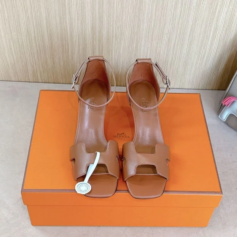 Sleek Hermes Sandals 28438