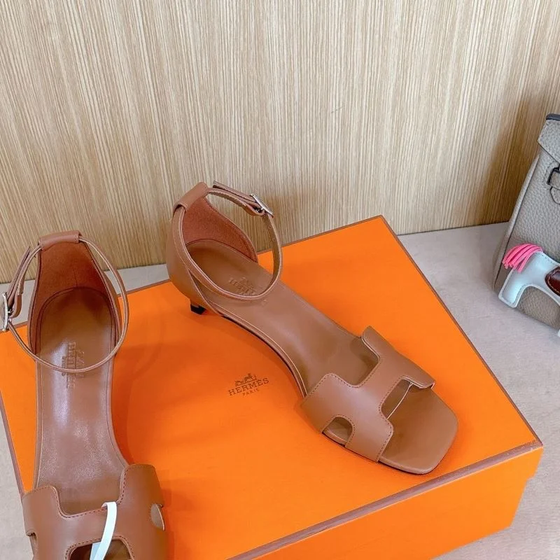 Sleek Hermes Sandals 28438