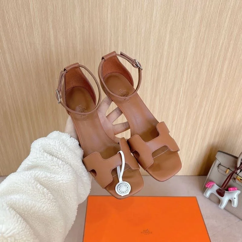 Sleek Hermes Sandals 28438