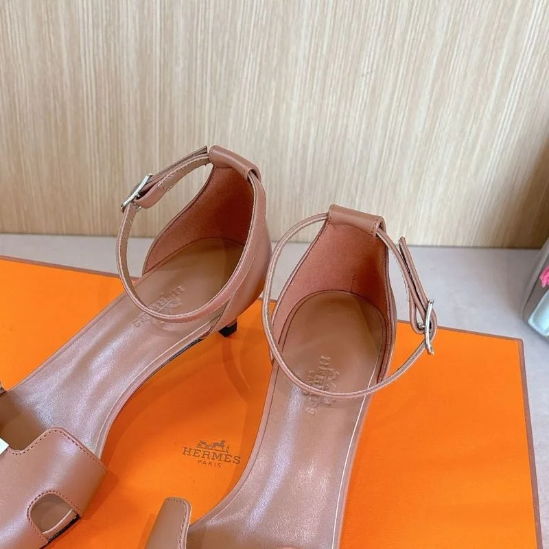 Sleek Hermes Sandals 28438