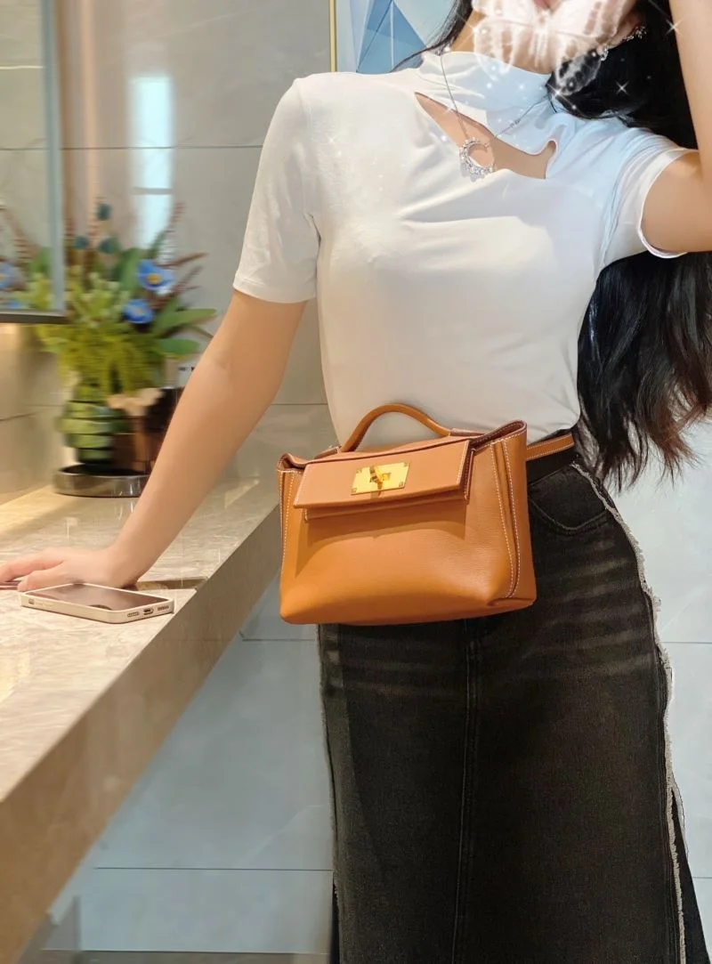 Unisex Hermes Satchel bags 47773