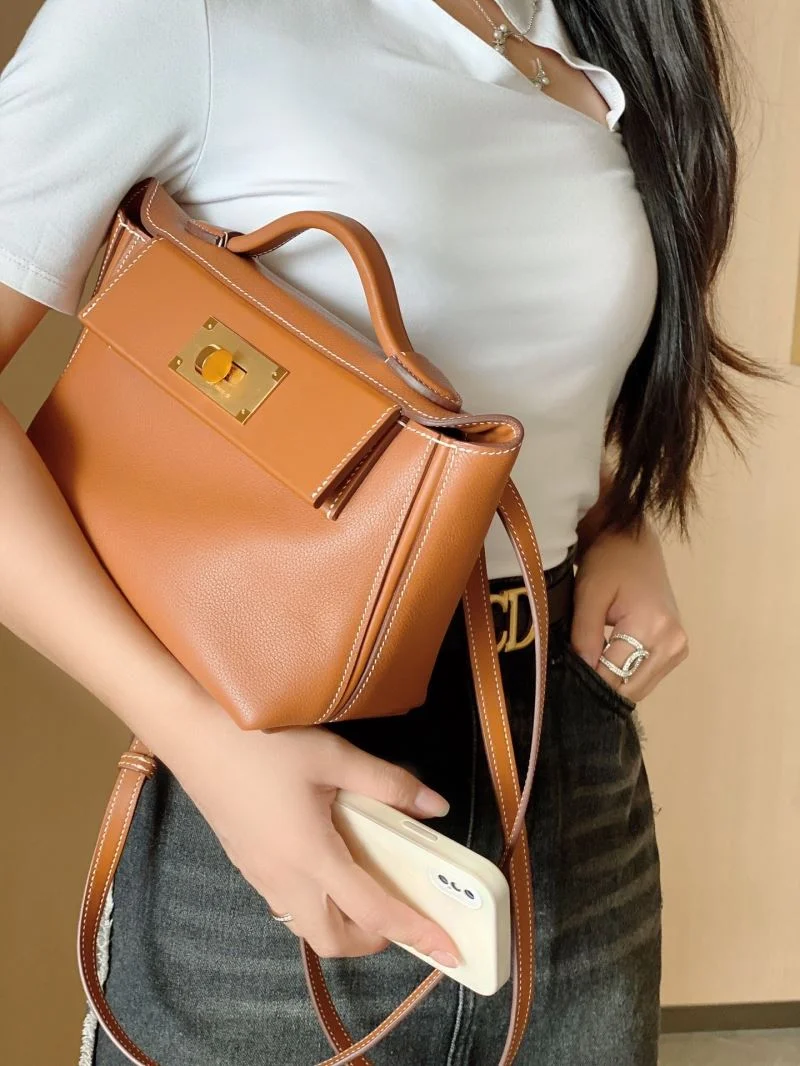 Unisex Hermes Satchel bags 47773