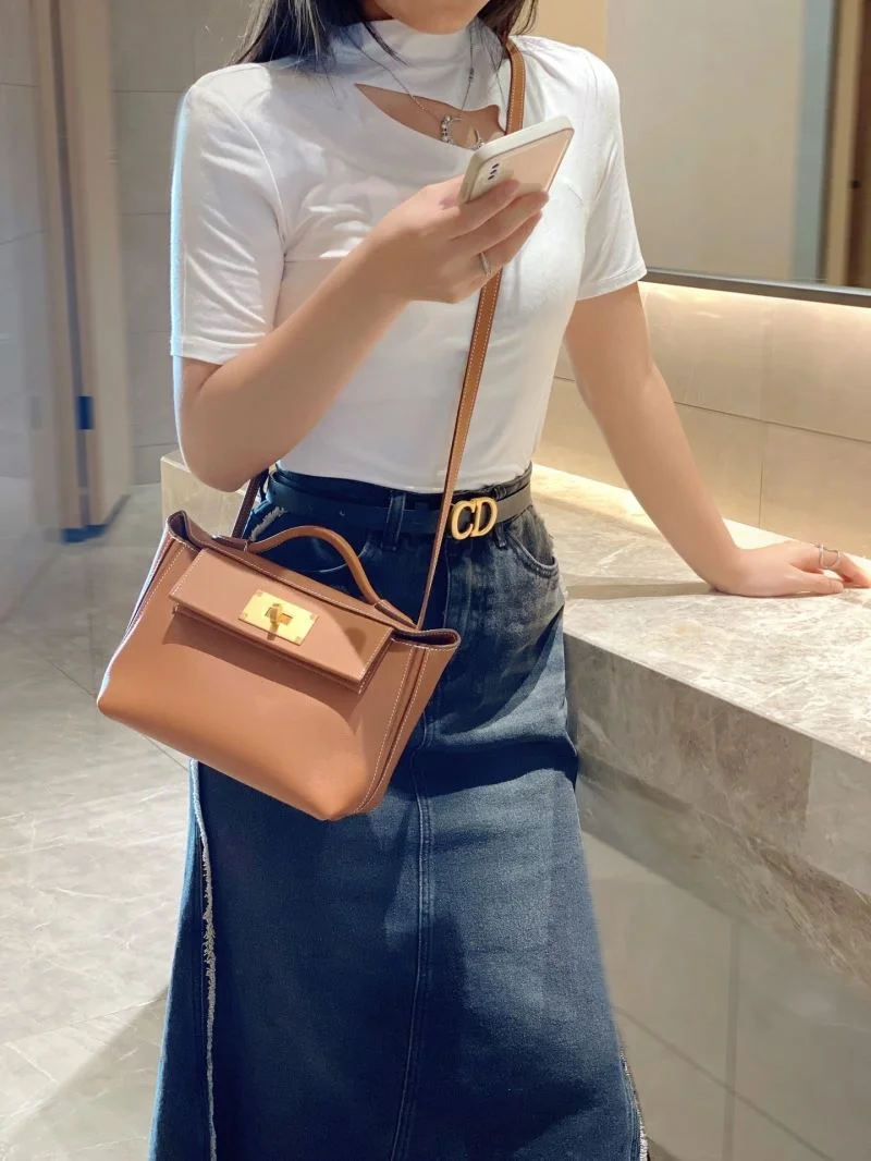 Unisex Hermes Satchel bags 47773