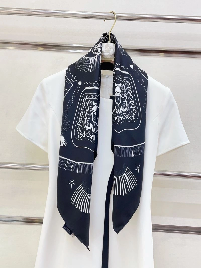 Versatile Hermes Scarf 270662