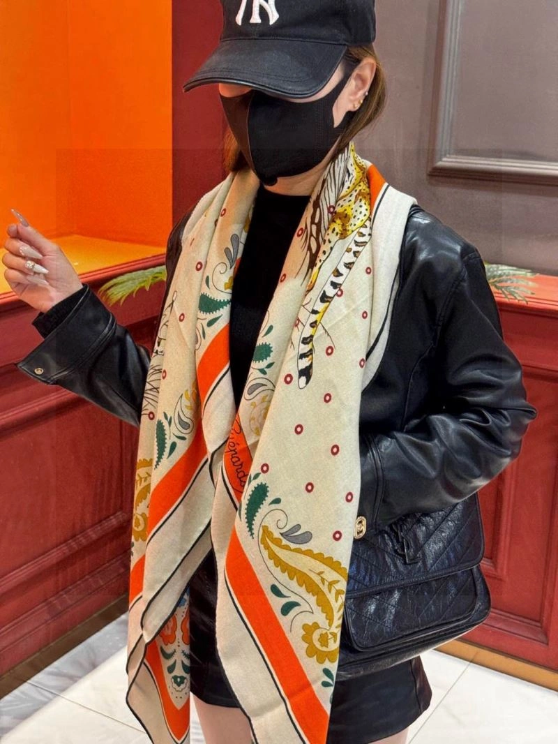 FlexibleFit Hermes Scarf 271024