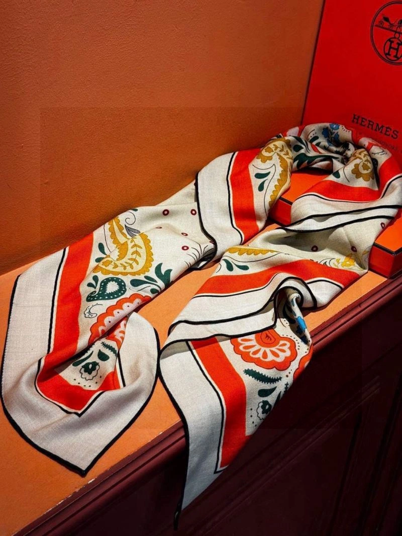 FlexibleFit Hermes Scarf 271024