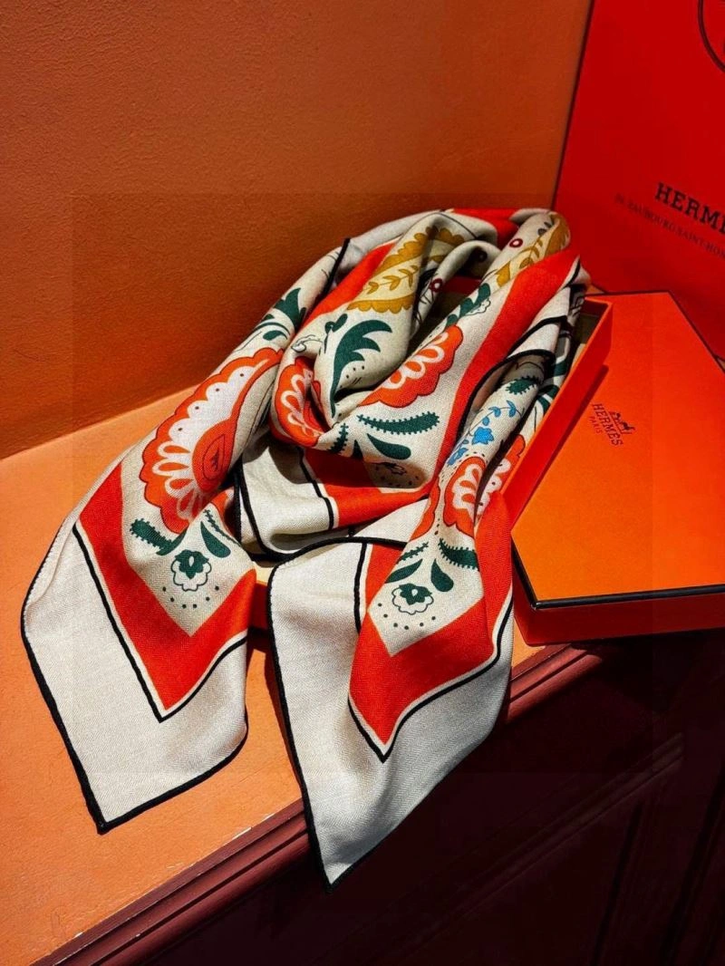 FlexibleFit Hermes Scarf 271024