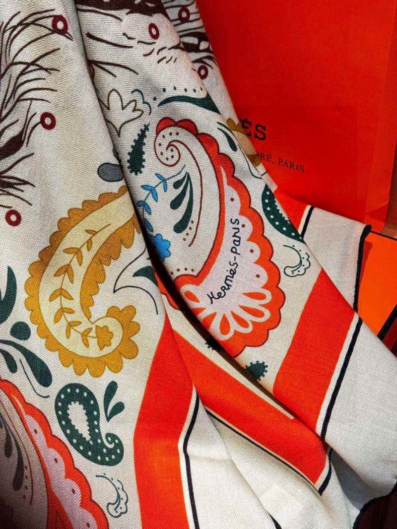 FlexibleFit Hermes Scarf 271024