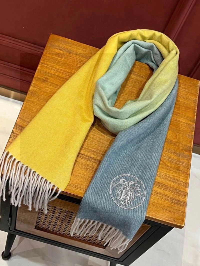 WaterResistant Hermes Scarf 271006