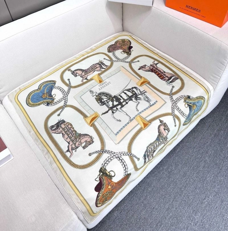 UrbanChic Hermes Scarf 270987