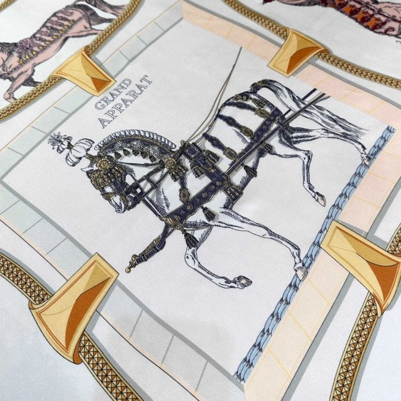 UrbanChic Hermes Scarf 270987