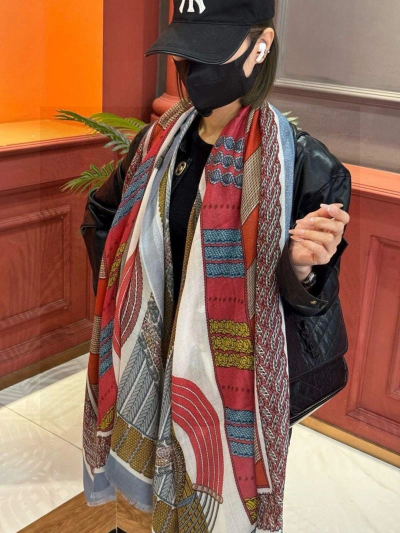 Hermes Scarf ZipUp 270983