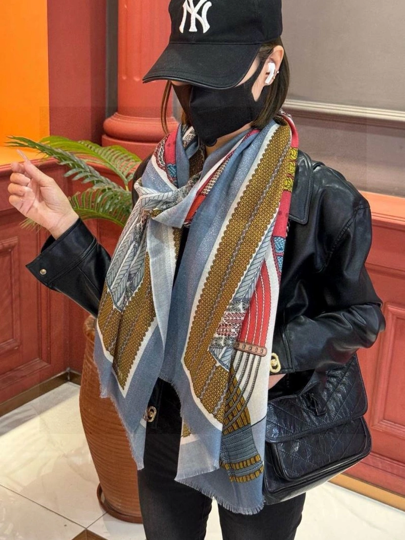 Hermes Scarf ZipUp 270983