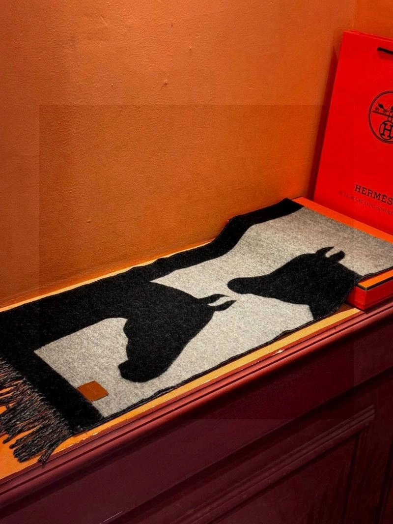 SportInspired Hermes Scarf 270980