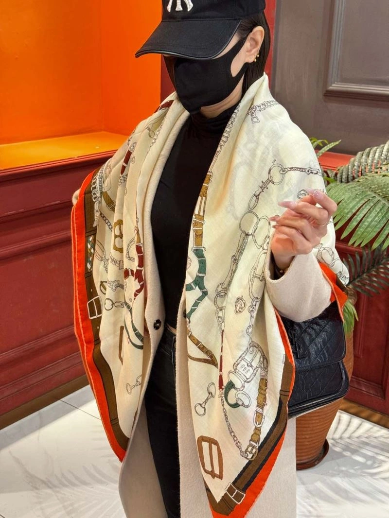 Upgraded Hermes Scarf 271816