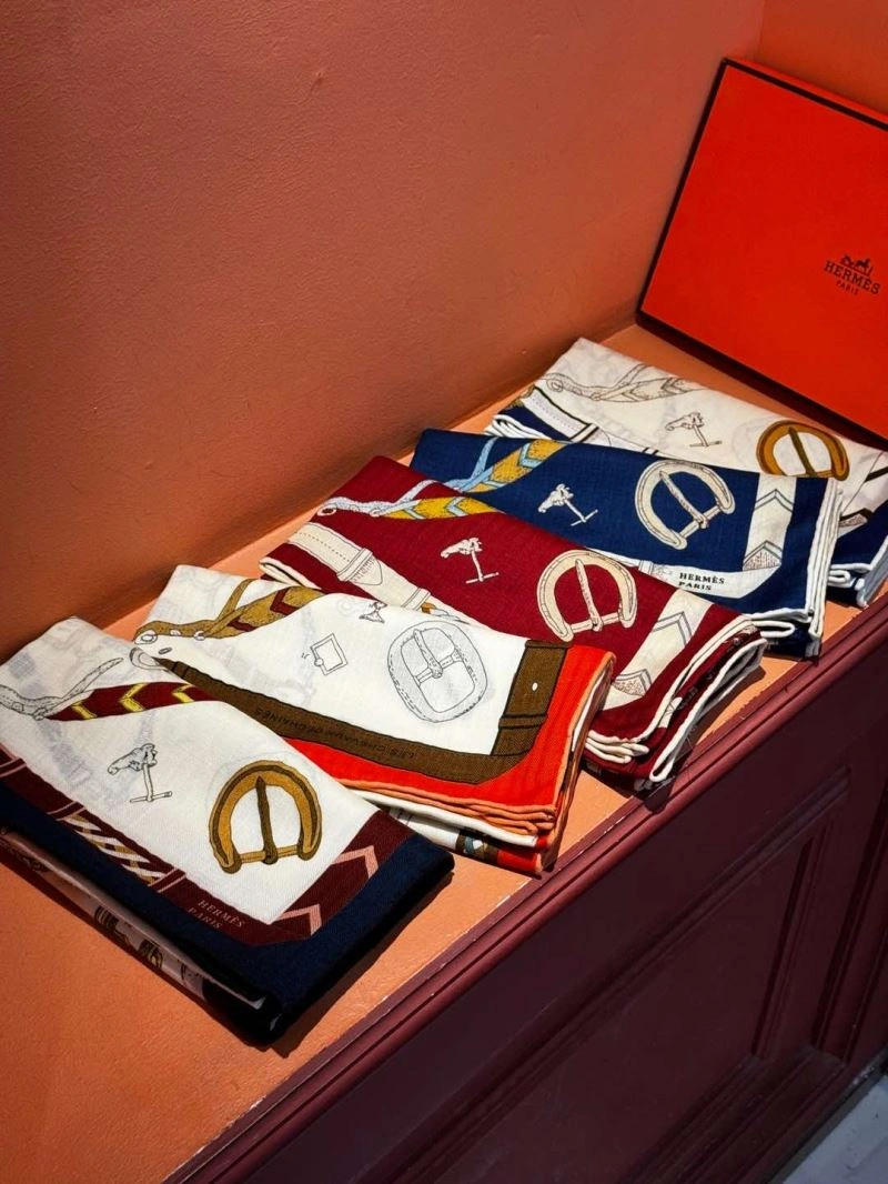 Lightweight Hermes Scarf 271814