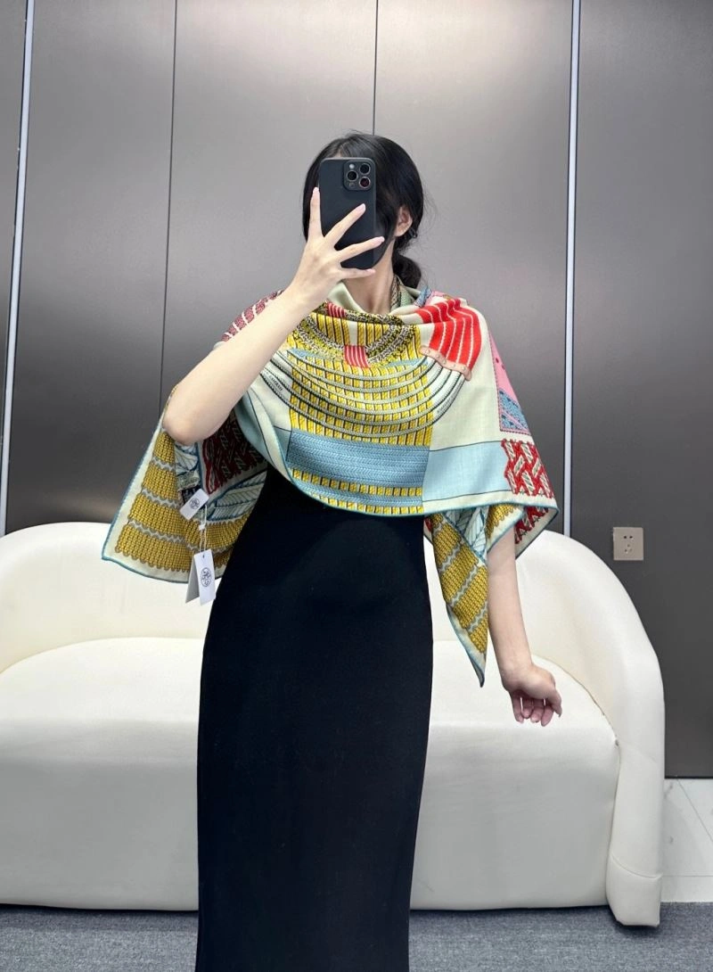 Efficient Hermes Scarf 271784