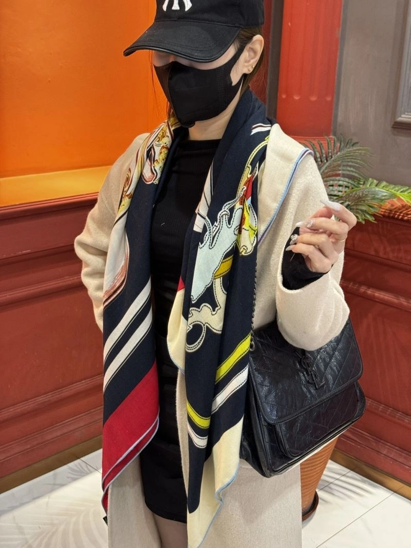 Flexible Hermes Scarf 271754