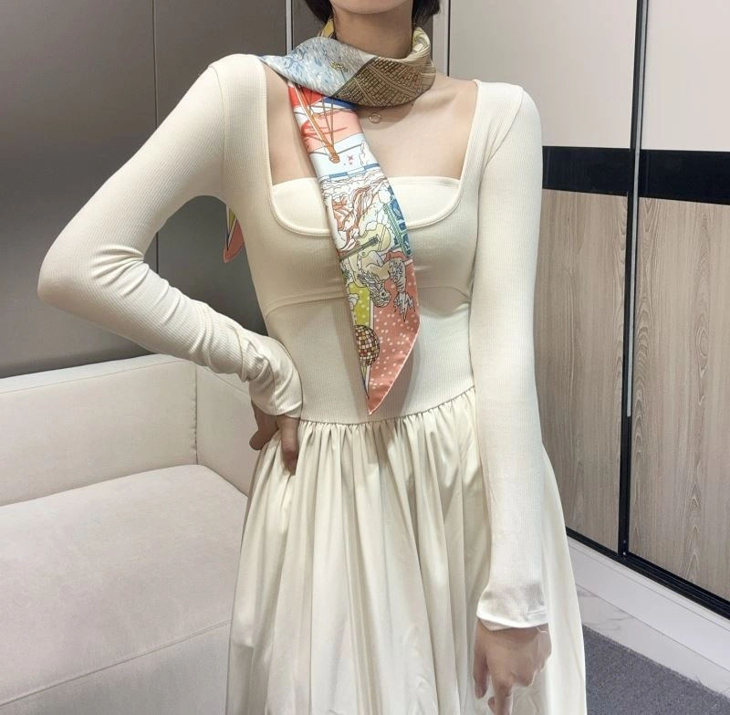 Cozy Hermes Scarf 271738