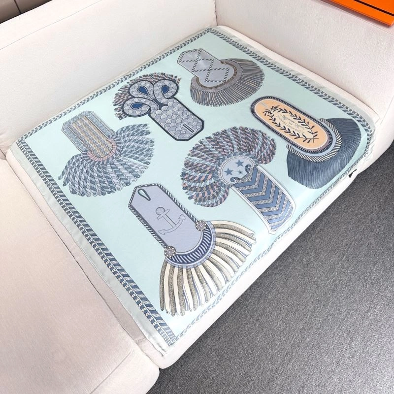 Minimalist Hermes Scarf 271672
