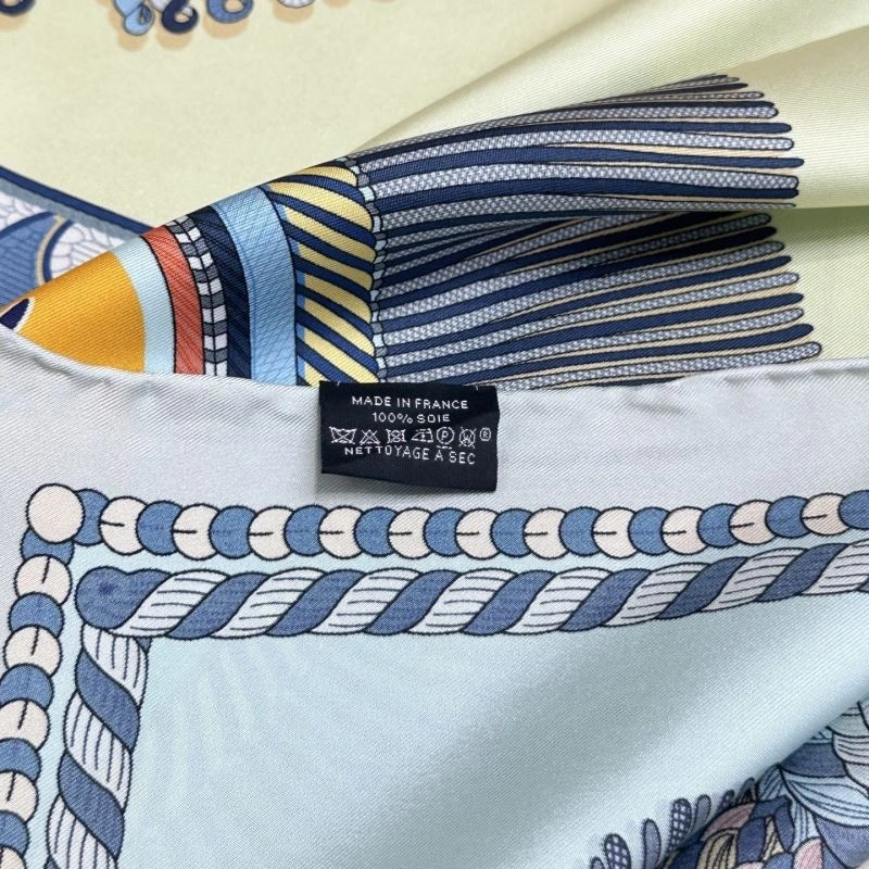 Minimalist Hermes Scarf 271672