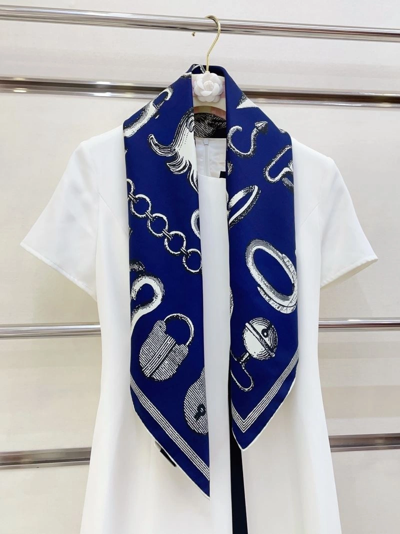 Stylish Hermes Scarf 271625