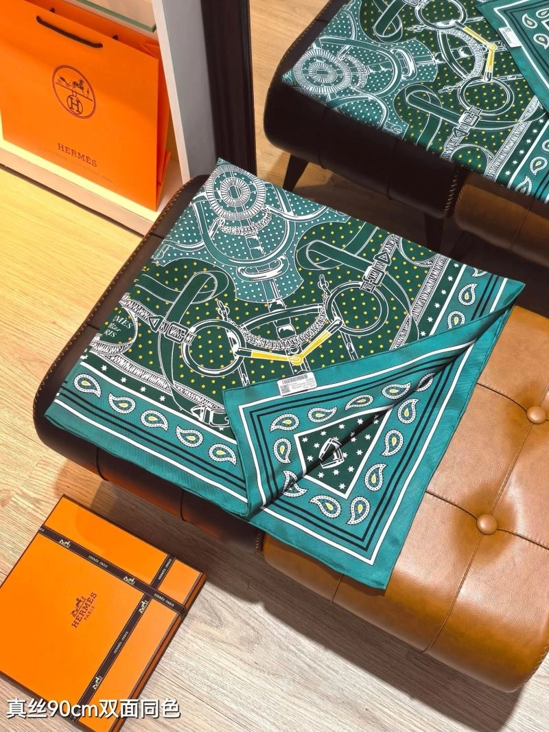 UrbanStyle Hermes Scarf 271584