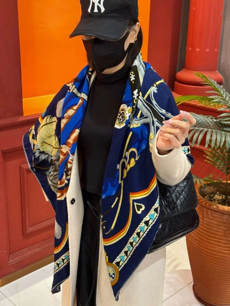 Unisex Hermes Scarf 271574