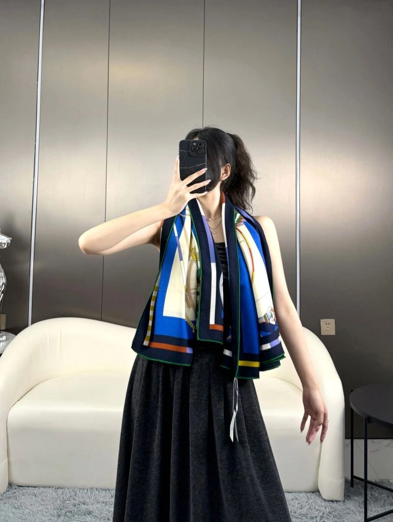 Snug Hermes Scarf 271572