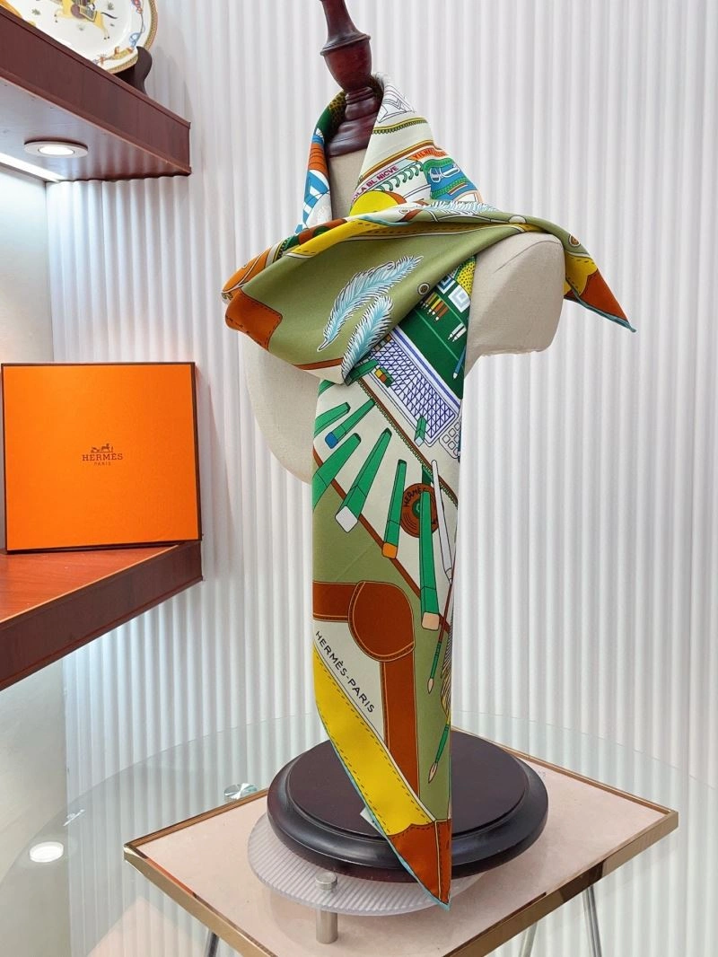 Supportive Hermes Scarf 271509