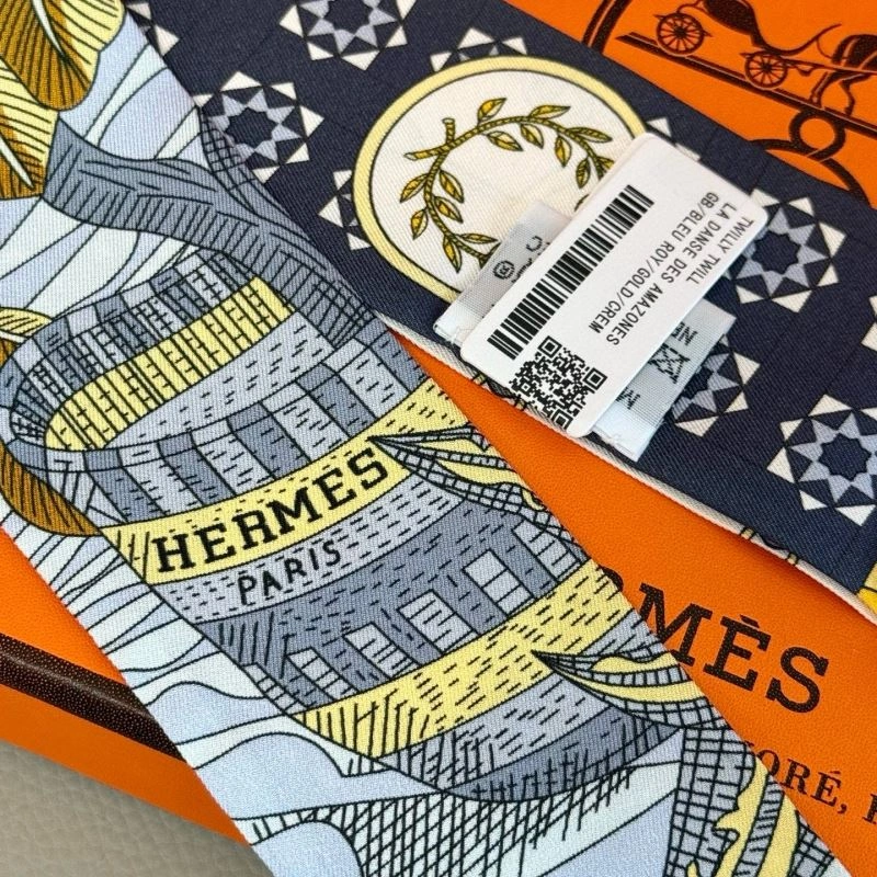 Sleek Hermes Silk 272269