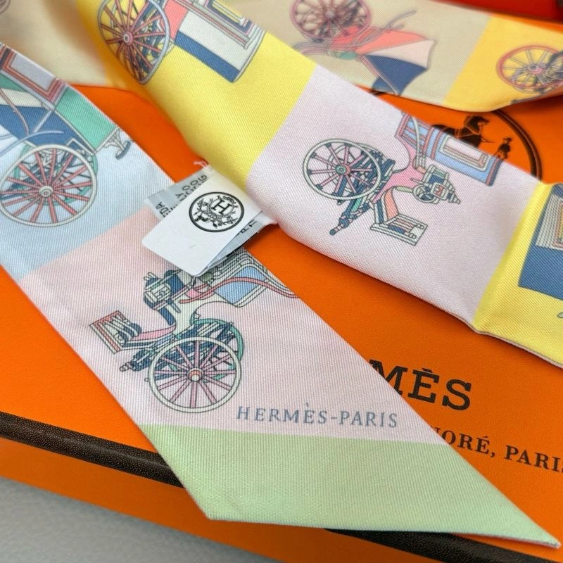 Hermes Silk Modern 272277