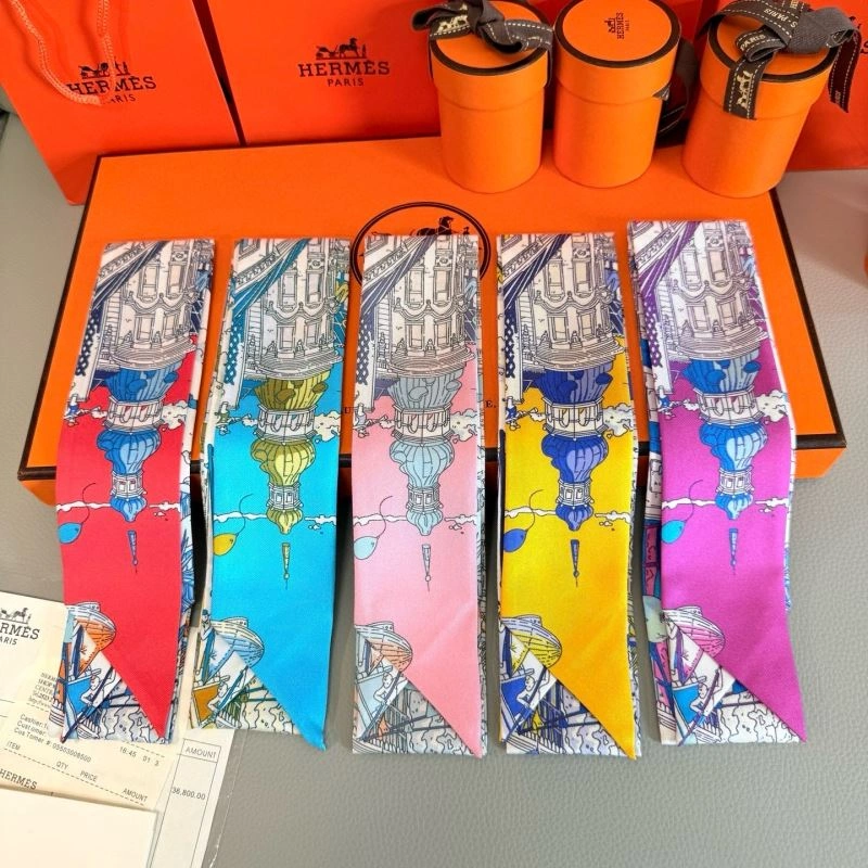 Practical Hermes Silk 272259