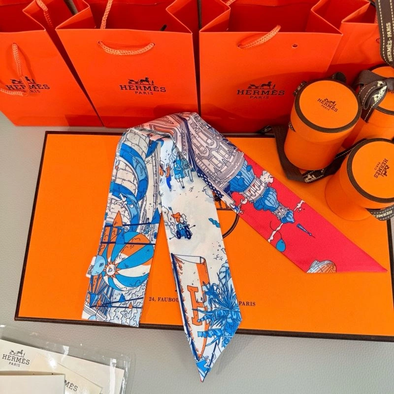 Practical Hermes Silk 272259