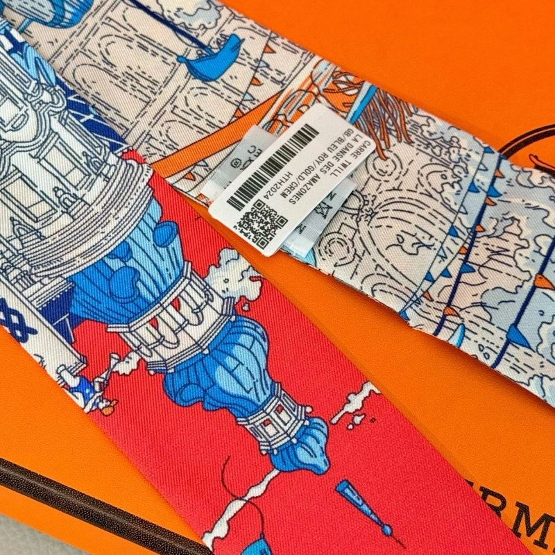 Practical Hermes Silk 272259