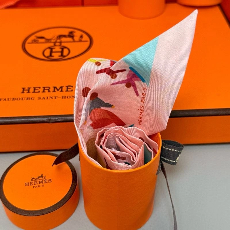 Unique Hermes Silk 272280