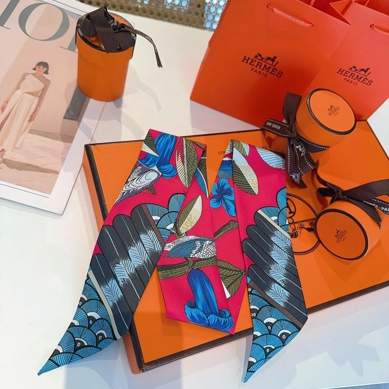 Trendsetting Hermes Silk 272249