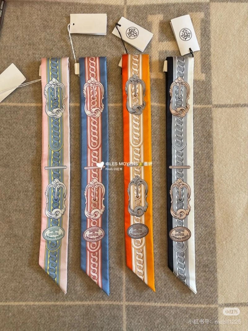 Hermes Silk Contemporary 272243