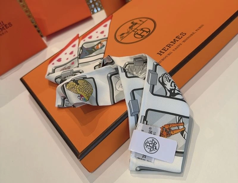 Hermes Silk TimelessDesign 272218