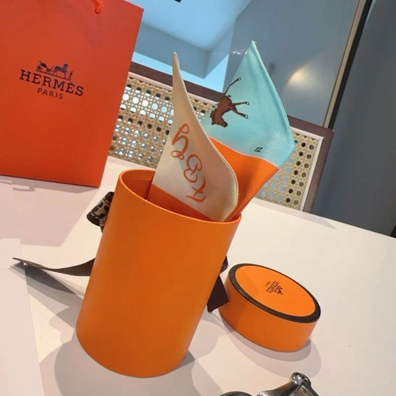 UrbanStyle Hermes Silk 272235