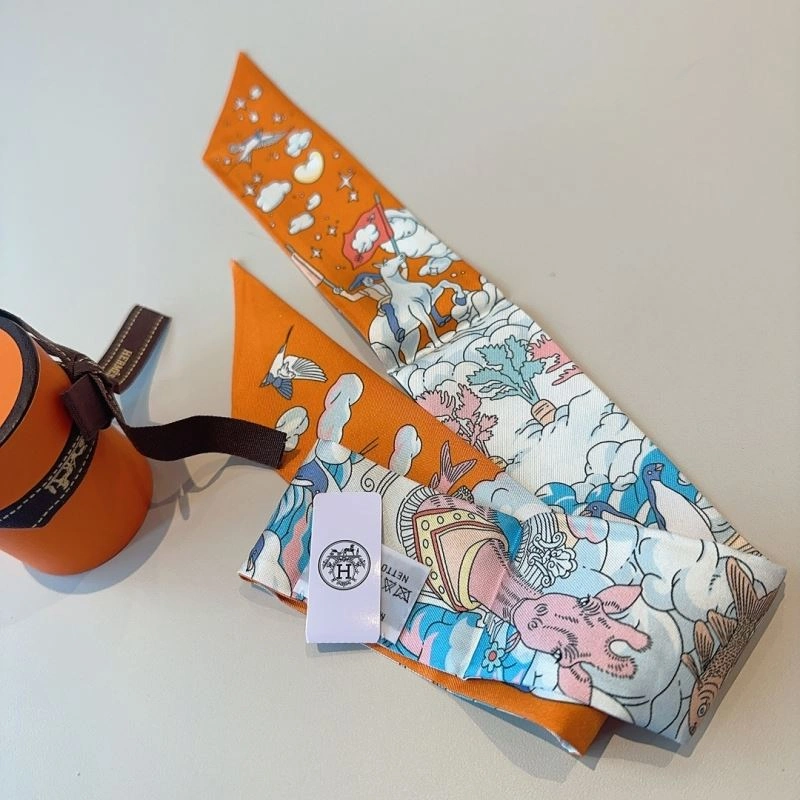 Attractive Hermes Silk 272182