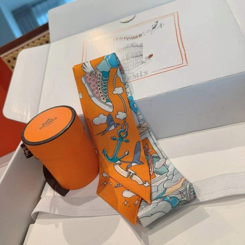 Attractive Hermes Silk 272182