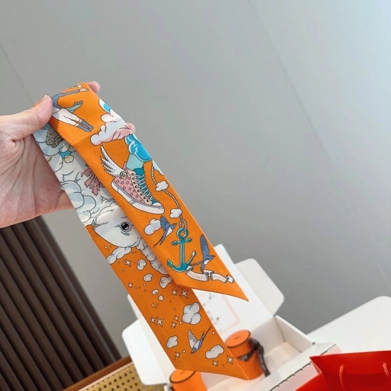 Attractive Hermes Silk 272182