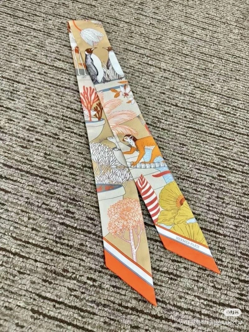 Hermes Silk Modern 272187
