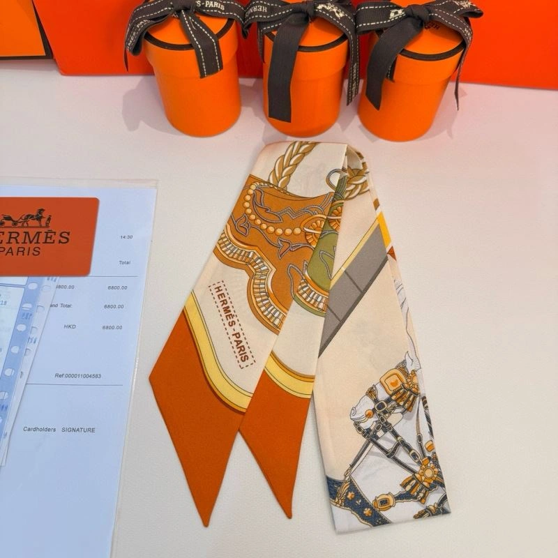 Seasonal Hermes Silk 272193