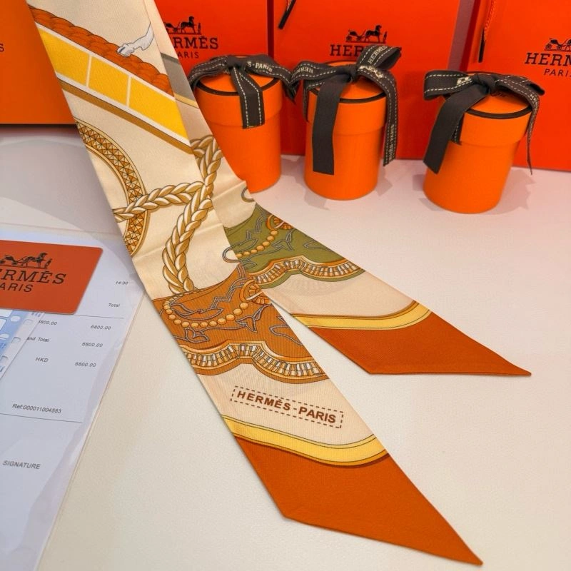 Seasonal Hermes Silk 272193