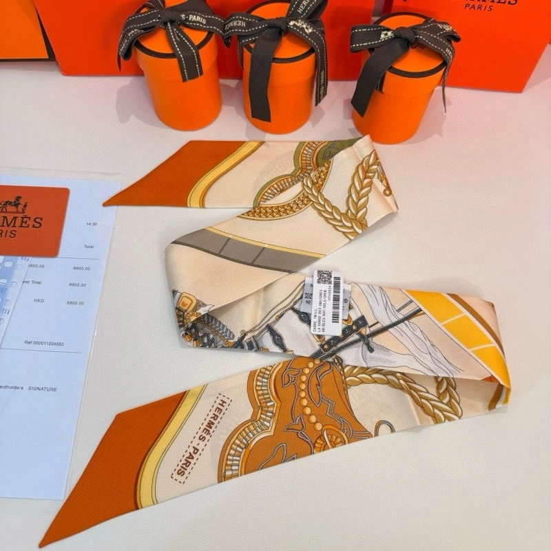 Seasonal Hermes Silk 272193