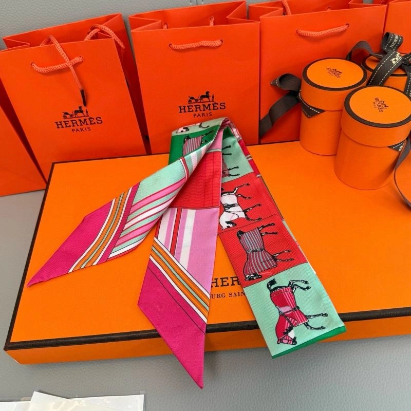 Bold Hermes Silk 272167
