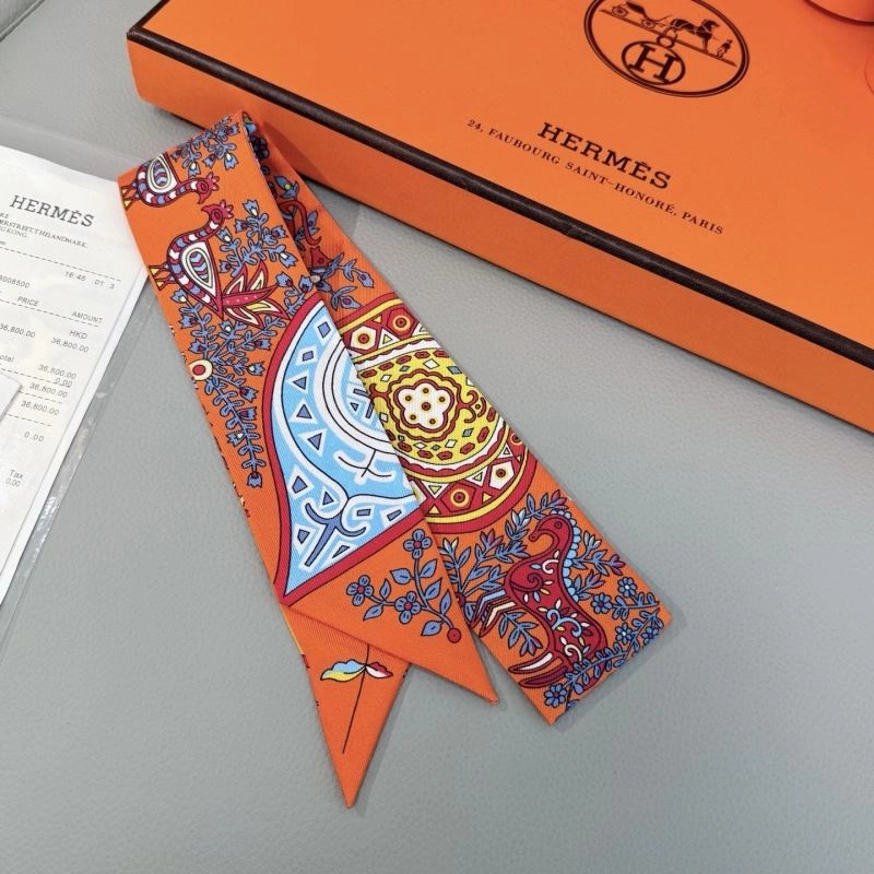 Vibrant Hermes Silk 272163