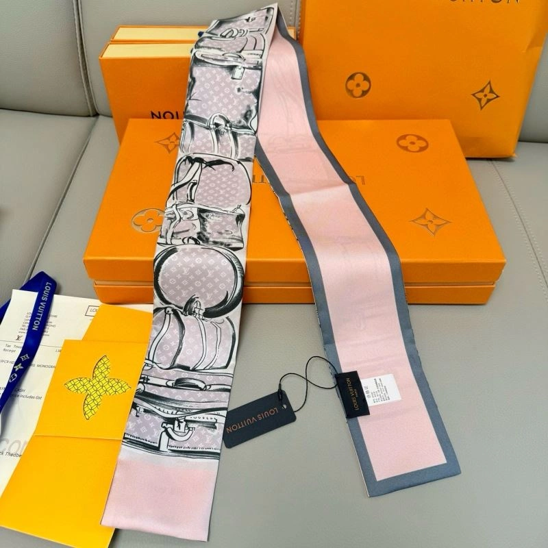Vibrant Hermes Silk 272159